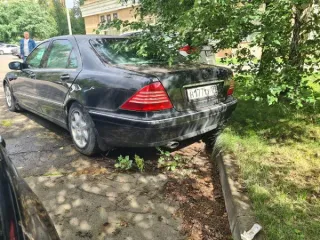 Mercedes-Benz S600 2002 года, госномер Н177ТУ177, VIN WDB2201781A281003. Легковой автомобиль.