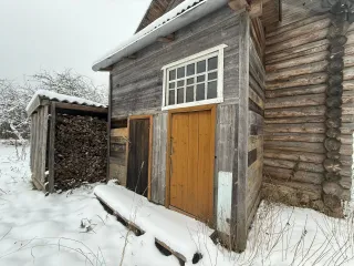 Жилой дом 75,9 кв.м, кадастровый № 53:02:0010301:153, адрес: Российская Федерация, Новгородская область, муниципальный район Боровичский, сельское поселение Волокское, деревня Елигово, дом 67, площадь: 75,9 кв.м. Земельный участок кадастровый № 53:02:0010301:72, адрес: Новгородская область, р-н…