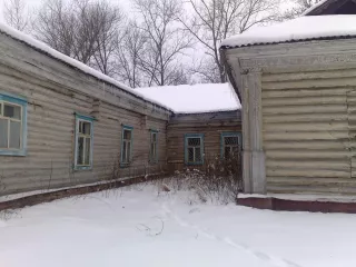 Здание (нежилое) площадью 271.1 кв.м., кад. номер 37:23:010208:45, находящиеся по адресу: Ивановская область, г. Вичуга, ул. Ульяновская, д. 9А, расположенное на 
Земельном участке площадью 3 342 кв.м., кадастровый номер 37:23:010208:2. Вид разрешенного использования: Для размещения…