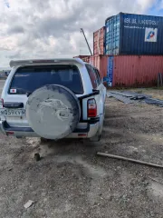 Hino 1989, Toyota Hilux Surf 1991, Toyota Caldina 1987. Грузовое бортовое транспортное средство, марка Hino, цвет зеленый, VIN отсутствует, год изготовления 1989, госномер М824КС65, мощность двигателя 310 л.с. (227,9 кВт), рабочий объем двигателя 16745 куб. см, шасси (рама) № FS1FKB-10355. Легковой…