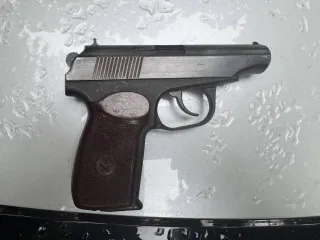 Травматический пистолет МР 79-9Т, калибр 9мм. Р.А., разрешение на хранение и ношение Серии РОХа № 0030292457, сроком действия до 25.08.2029 г.