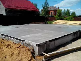 Земельный участок, площадью 600 кв.м., кадастровый номер: 50:23:0040435:805 и жилой дом, площадью: 226.3 кв.м., кадастровый номер : 50:23:0040435:1335, расположенные по адресу: Российская Федерация, Московская область, Раменский район, сельское поселение Константиновское, с. Константиново, участок…