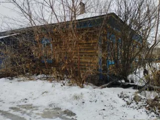 Нежилое здание столовая 204,6 кв м Шадринский район Курганская область Нежилое здание с кадастровым номером 45:20:012001:221 (столовая) Здание с кадастровым номером 45:20:012001:221, площадью 204,6 кв. м, адрес: Курганская область, р-н Шадринский, с. Глубокое, ул. Мира, д. б/н, количество этажей…