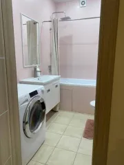 Жилое помещение 55.8 кв.м Владимирская область с кадастровым номером 33:07:000324:1068, общей площадью 55.8 кв.м., расположенное по адресу: Российская Федерация, Владимирская область, м.р-н Ковровский, с.п. Новосельское, р. Доброград, ул.Долголетия, д.1, к.1, кв.10. Находится в залоге у АО…