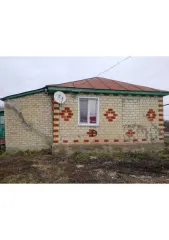 Дом 61,4 кв.м и участок 3000 кв.м в Саратовской области, с. Криуша, ул Пролетарская, д 14. Жилое здание, площадь: 61,4 кв.м., кадастровый номер: 64:31:280116:57, и земельный участок, площадь: 3000 кв.м., категория земель: Земли населенных пунктов, разрешенное использование: для ведения личного…