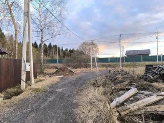Дом 111,6 кв.м. и земельный участок 439 кв.м. Москва Земельный участок площадью 439 м2, с кадастровым номером 77:21:0150701:349, с двухэтажным жилым домом площадью 111,6 м2, с кадастровым номером 77:21:0150701:355, расположенные по адресу: г. Москва, м.о. Бекасово, пос. Зосимова Пустынь, д. 52/2…