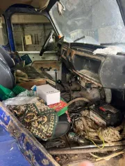 УАЗ 31514, 2002 года, цвет океан. Двигатель УМЗ-41780В, бензиновый, 76 л.с., объем 2.4 л. Пробег 300 000 км. Полный привод. VIN XTT31514020005505, ПТС 73 KE 311952. Максимальная масса 2500 кг, снаряженная 1750 кг.