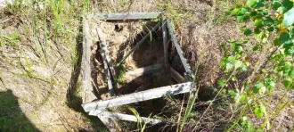 Земельный участок площадью 556 ± 17 кв. м, кадастровый номер 60:15:3028005:121. Местоположение установлено относительно ориентира, расположенного в границах участка. Почтовый адрес ориентира: Псковская область, Печорский р-н, «Крупская волость», в 1,2 км юго-западнее от д. Кривск. Категория земель…