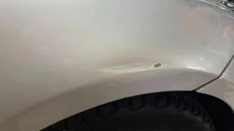 BMW 3 Series 2005 года, 150 лс, пробег 317195 км, АКПП. Автомобиль легковой BMW 320I, 2005 г.в., двигатель N46B20BA-A233H366, VIN: WBAVA71020KP93250, шасси (рама) отсутствует.