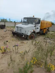 ЗИЛ 433362 поливомоечная 2000, КО-829А-01, цвет белый, бензин, госномер С915ЕА/18, 2000 год, VIN: XVL48330110000003, требуется ремонт. Местонахождение: г. Новый Уренгой, ЯНАО.