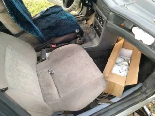 Daewoo Nexia 2005 года, 85 л.с., пробег 450000 км. VIN: XWB3D31UD5A030564, седан, серебристый цвет, механическая коробка передач. Имеет внешние повреждения: потертости, царапины, вмятины, очаги коррозии на кузове, трещины и сколы стекол. Со слов должника, двигатель неисправен. По данным ГИБДД…