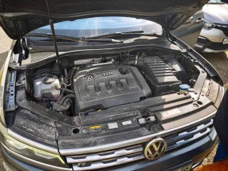 Volkswagen Tiguan 2019 года, 239,3 лс, 248 759 км, АКПП. Легковой автомобиль VOLKSWAGEN TIGUAN, марка: VOLKSWAGEN, модель: TIGUAN, год изготовления: 2019, цвет: серый, двигатель №: CUA5OB780, мощность двигателя, л. с. (кВт): 239,3 (176), кузов №: WVGZZZ5NZKM].67004, VIN: WVGZZZ5NZKM167004, ПТС…
