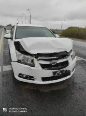 Chevrolet Cruze, 2012 года, 109 лс, 171000 км, легковой автомобиль, цвет белый, VIN: XUFJF696JC3084846, г/н: Е144ОО53.