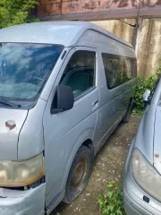 Автомобиль Toyota Hiace, г/н С447ТН55, 2008 г.в., номер двигателя 2TR 8142013, VIN: JTFSX23P306048704, цвет: серебристый.