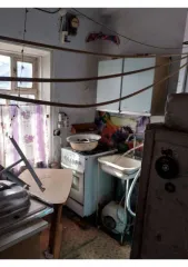 1/2 доли квартиры и земельного участка, 29,5 кв.м, Свердловская обл. Еще 1/2 доля в праве на жилое помещение, площадь: 29,5кв.м., кадастровый номер: 66:03:2001001:1007 и 1/2 доля в праве на земельный участок, площадь: 878кв.м., категория земель: Земли населенных пунктов, разрешенное использование…