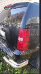 Chevrolet Tahoe 2008 года, госномер Т370ОО178, VIN XWFFK13J180001076. Отсутствует аккумулятор, подкапотное пространство и салон не проверялись. Ключи и документы на автомобиль отсутствуют.