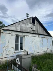 Квартира 45,6 кв.м, 2 комн. и земельный участок 1162+/-12 кв.м. в Челябинской обл. Квартира, площадь 45.6 кв.м., назначение: Жилое, этаж: 1, адрес (местонахождение): Челябинская область, р-н Агаповский, п Солодянка, ул Шоссейная, д 15, кв 1, кадастровый (условный) номер: 74:01:0405001:231 Земельный…