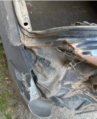 Toyota Camry, 2003 года, 152 лс, АКПП. Транспортное средство марки "TOYOTA CAMRY", 2003 год выпуска. Идентификационный номер (VIN): JTDBE38K700267735. Цвет кузова (кабины): черный. Рабочий объем (см³): 2362. Тип транспортного средства: легковой седан.