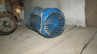 Лом черных металлов, продажа лома черных металлов.