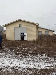 Имущественный комплекс в Татарстане: здание цеха забоя 1072 кв.м, контора 589.3 кв.м, гараж 294.6 кв.м, склад минеральных удобрений 1186.2 кв.м, арочный склад 657 кв.м, зернохранилища 620.4 кв.м и 625.5 кв.м, пункт технического обслуживания 388.7 кв.м, фуражный склад 1124.7 кв.м, зерносклады 629.2…