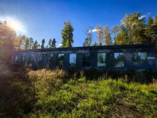Здание, 211.7 кв.м, Санкт-Петербург Здание, по адресу: Российская Федерация, Санкт-Петербург, внутригородское муниципальное образование города федерального значения Санкт-Петербурга, поселок Комарово, улица Цветочная, дом 22б, литера А, и земельный участок, по адресу: Санкт-Петербург, поселок…