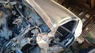 Kia Rio 2016 года, синий. VIN: Z94CB41BAHR403123, ПТС: 78 ОР 141473, госномер: В654ЕР164. Тип двигателя: бензиновый, объем 1591 см³, мощность 123 л.с. (90.4 кВт), экологический класс 5. Разрешенная максимальная масса 1565 кг, масса без нагрузки 1160 кг. Автомобиль после ДТП. Находится в залоге у…