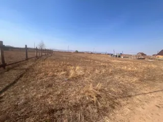 Земельный участок площадью 1000 кв.м. Категория земель: земли населенных пунктов. Вид разрешённого использования: для ведения садоводства. Расположен по адресу: Забайкальский край, г. Чита, ДНТ Кенон, участок 281. Кадастровый номер: 75:32:040355:1731. На участке постройки и сооружения отсутствуют.