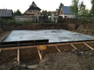 Объект незавершенного строительства общей площадью 243 кв. м, степенью готовности 7%, кадастровый номер 11:05:0401004:469, расположенный по адресу: Республика Коми, г. Сыктывкар, пгт. Краснозатонский, мкр. Сосновая поляна, 8-я линия. Вид разрешённого использования земельного участка: для…