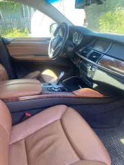 BMW X6, 2008, черный, госномер К930УМ186, VIN 5UXFG43588L221455, ПТС 77 РМ 623112, СТС 99 61 172207. Требуется замена аккумулятора.