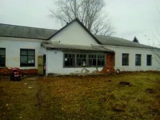 Здание фельдшерско-акушерского пункта, назначение: нежилое, площадь 341,8 кв. м, количество этажей: 1, в том числе подземных 0, кадастровый номер: 45:06:012902:518, по адресу: Курганская область, Каргапольский муниципальный округ, с. Долговское, ул. Трудовая, зд. 83, одновременно с земельным…