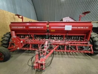 Сеялка зернотуковая СЗ-4-06 "Астра". Год выпуска: 2017.