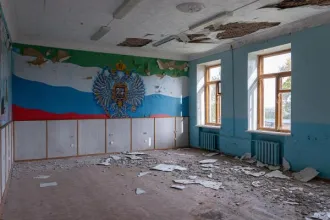 Имущественный комплекс общей площадью 1591.4 кв.м в Липецкой области, включающий земельный участок площадью 5 583 кв.м (кадастровый номер: 48:11:0470166:12), два здания и два сооружения по адресу: Россия, Липецкая область, Лебедянский район, г. Лебедянь, ул. Ленина, дом 50. Объект 1: Нежилое здание…