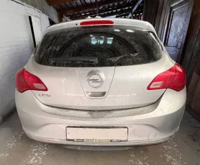 Opel Astra, 2012. Легковой автомобиль марки Opel, модель Astra, год выпуска 2012, идентификационный номер (VIN): XUFPD6DD6D3003483. Ознакомиться с имуществом можно по месту его нахождения по адресу: г. Алапаевск ул. Зои Космодемьянской, 12. Контактные данные лица, осуществляющего хранение…