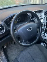 KIA Carens UN 2009 Легковой автомобиль марки: KIA, модель: KIA FG (Carens/UN), год выпуска: 2009г., идентификационный номер (VIN): XWEFG521390000030, находится в залоге ПАО "Совкомбанк" Ознакомление с имуществом производится по адресу: г. Екатеринбург, ул. Фронтовых бригад 13. Телефон для…
