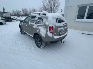 Renault Duster, 2013 года, 102 лс, 132649 км. Легковой автомобиль: универсал, г/н: E662УР186, цвет: черный, VIN: X7LHSRH8N49673593, ПТС 78 ХА 333592, СТС 99 58 809655. Небольшие повреждения кузова.