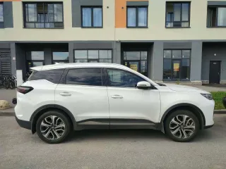 <p>Легковой автомобиль, марки Chery, модели Tiggo7 L, VIN: EDEDB21B6SD713687, 2025 года выпуска. Имущество находится в залоге у ПАО Сбербанк  ИНН: 7707083893 . В соответствии с подпунктом 4 пункта 1 статьи 352 ГК РФ залог прекращается после реализации заложенного имущества и удовлетворения…