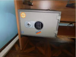 Стул 20 шт.; Кресло руководителя 1 шт.; Сейф в кабинете директора 1 шт.; Водонагреватель 1 шт.; Диван 1 шт.; Холодильник 1 шт.; Доска магнитная 1 шт.; Кофемашина Magnifica 1 шт.; Кресло офисное 1 шт.; Шкаф для документов 1 шт.; Кресло офисное 1 шт.; Стол с мойкой 1 шт.; Шкаф двухдверный 1 шт.; Стол…