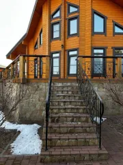 Жилой дом 321 кв.м, баня, домик охраны и участок 2090 кв.м, Белгородская область. Дом 321 кв.м, строения и земельный участок 2090 кв.м. в Белгородской обл. - жилой дом, общая площадь 321 кв.м, этажность 2, кадастровый номер 31:15:2108006:50, адрес: Белгородская область, р-н Белгородский, с. Нижний…