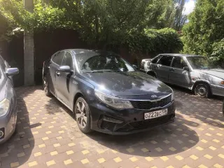 Kia JF (Optima) 2019 легковой седан, г/н 0222ВС136, цвет синий, VIN XWEGU413BL0014443, повреждены бампер и правая фара. Начальная цена продажи 1 798 600,00 руб. Шаг аукциона 8993,00 руб. Размер задатка 899300,00 руб. Существующие ограничения (обременения) – арест.