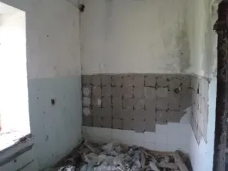 Кпп и земельный участок, 175,3 кв.м, Республика Татарстан, Бугульминский район. Имущественный комплекс - здание с кадастровым номером 16:13:040601:128, площадью 54,3 кв.м., назначение: нежилое, наименование: КПП и земельный участок с кадастровым номером 16:13:040726:414, площадью 121 кв.м…