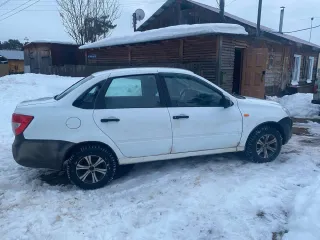 Автомобиль LADA 219010. Государственный регистрационный знак Е292ХК159. VIN ХТА21901060403288. Тип ТС легковой седан. Год выпуска 2016. Цвет белый. ПТС 630Е 370108. СТС 99 60 647628. Требуется капитальный ремонт двигателя. Автомобиль после аварии. Автомобиль не на ходу.