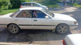 Toyota Vista, госномер А197ЕС27, 1986 год выпуска, кузов SV200000222, мощность 92 л.с., разрешенная масса 1665 кг, снаряженная масса 1390 кг. На ходу, кузов удовлетворительный, двигатель и агрегаты рабочие, ходовая часть удовлетворительная, топливная система в хорошем состоянии.