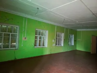 Мастерская и овощехранилище 261.7 м² Иркутская область имущественный комплекс: нежилое здание мастерской, общей площадью 100,5 м², кадастровый номер 38:37:020103:1926; нежилое здание овощехранилища, общей площадью 161,2 м², кадастровый номер 38:37:020103:1925 расположенные на земельном участке…