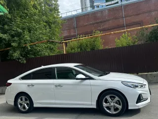 HYUNDAI Sonata 2017 автомобиль марки HYUNDAI модель Sonata 2017 г.в. VIN-номер KMHE341CBJA448623 с имуществом можно ознакомиться по предварительному запросу на электронную почту aytorgi@yandex.ru либо по номеру телефона +79231734943 по предварительной записи у организатора торгов