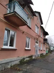 Жилая недвижимость – квартира,  кадастровый номер 63:08:0113052:286 Площадь, кв.м: 59.40
(Предмет залога), Находящаяся в залоге у АО «ТБанк», 
Адрес: Россия, Самарская область, город Сызрань, улица Гоголя, дом 4, квартира 3