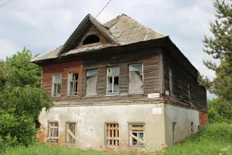 Особняк городской, середина XIX в., 189.5 кв.м, Ярославская область, Тутаевский район. Изъятый на основании решения суда выявленный объект культурного наследия «Особняк городской», середина XIX в., расположенный по адресу: Ярославская область, Тутаевский район, г. Тутаев, ул. Толбухина, д.28, с…