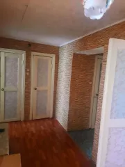 1/3 доля в праве на жилое здание, площадь: 98,7 кв.м., кадастровый номер: 64:18:030501:296 и 1/3 доля в праве на земельный участок, площадь: 1 041кв.м., категория земель: Земли населенных пунктов, разрешенное использование: для личного подсобного хозяйства, кадастровый номер: 64:18:030501:178…