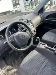 Kia Ceed 2007 легковой автомобиль марки Kia модели ED (Ceed), год выпуска: 2007 г., идентификационный номер (VIN): XWEFF242380003109. Посредством предварительной записи по: 1) номеру телефона - 73532480100; 2) электронной почте - amateacom@yandex.ru