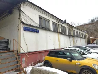 Здание, назначение: нежилое, этажность: 1, общая площадь 151 кв. м, кадастровый № 77:09:0005011:7112, адрес: Российская Федерация, г. Москва, вн.тер.г. муниципальный округ Хорошевский, ул. 4-я Магистральная. Имеется аренда. Здание, назначение: нежилое, этажность: 1, общая площадь 195 кв. м…