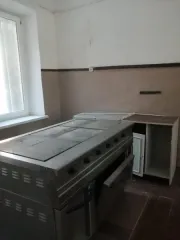 Имущественный комплекс: здание детского сада, назначение нежилое, кадастровый номер 61:52:0030003:894, площадью 892,6 кв.м, этажность 2, литер А, год ввода в эксплуатацию 1937; тепловая сеть протяженностью 9 п.м, литер 3-Л, год ввода в эксплуатацию 1937; водопроводная сеть протяженностью 34 п.м…